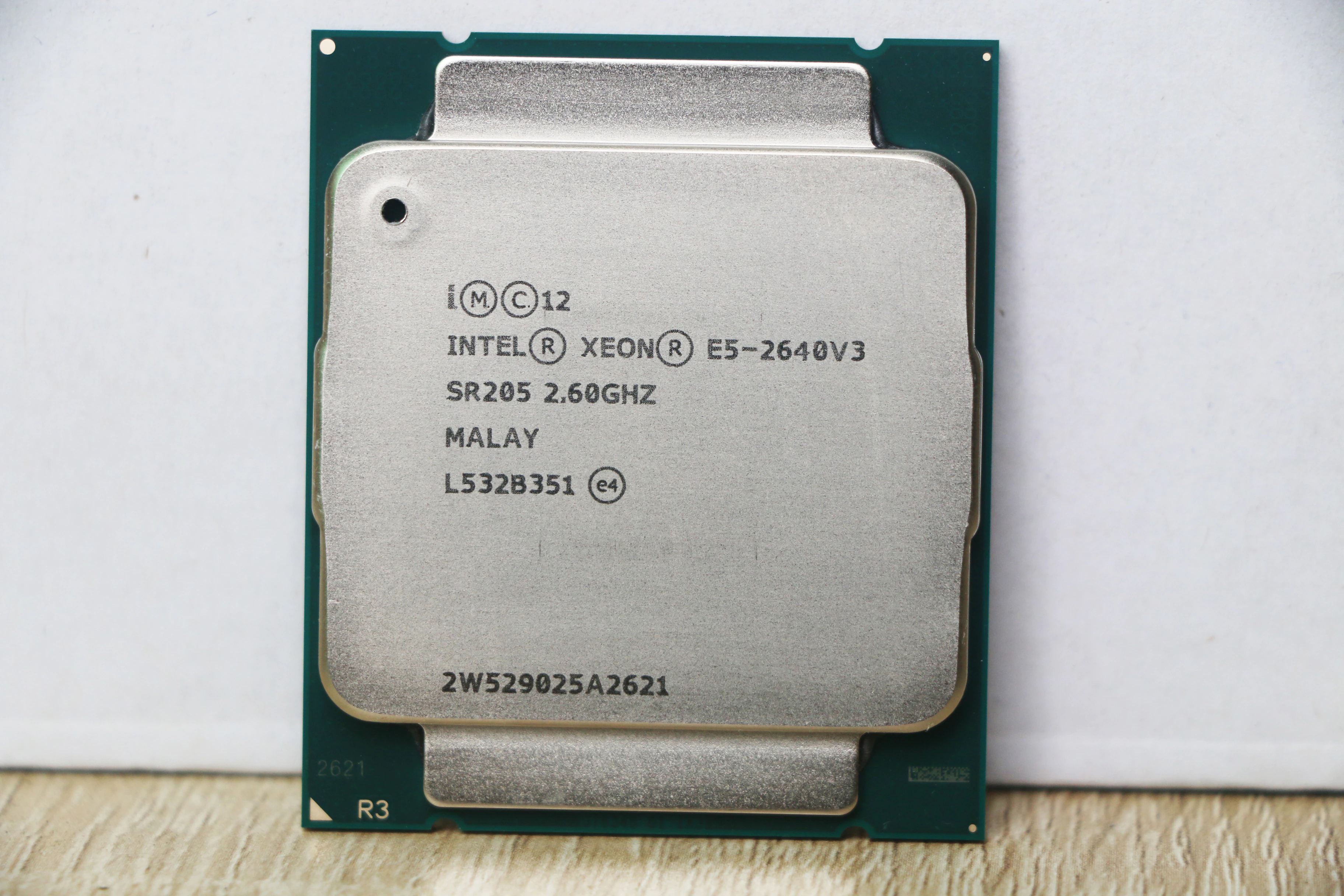 Intel-Xeon-E5-2640-V3-SR205-2-6-8-90